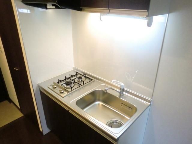 キッチン　★便利な２口ガスのシステムキッチンです★