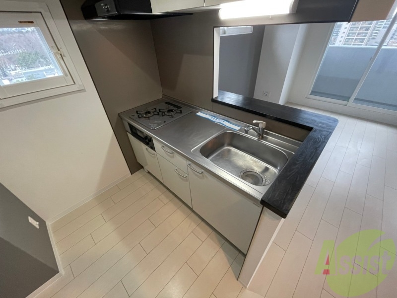 キッチン　キッチンはスペースも広々していて使いやすそうですよ！