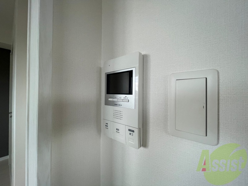 セキュリティ　ＴＶモニター付インターホンです。来客者の顔が見えるので安心！