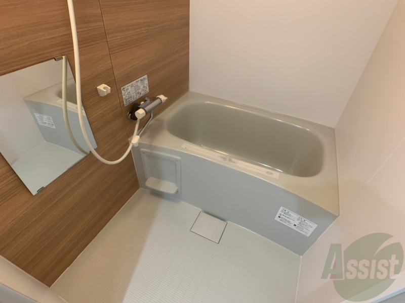 バス・シャワールーム　お風呂です。ゆっくりお風呂につかるのも体に良いですね～