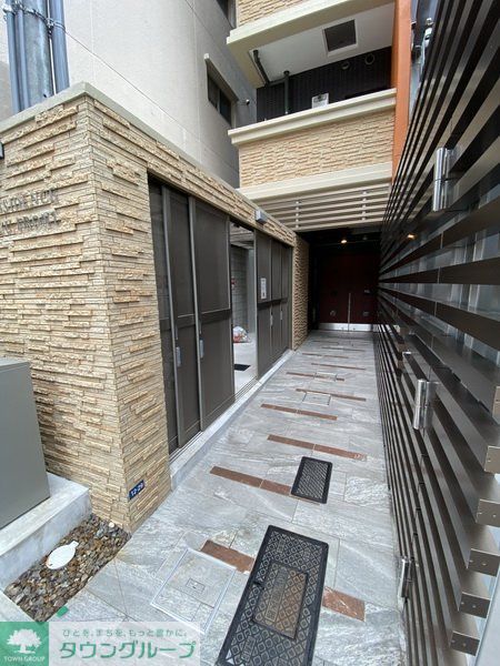 エントランス　エントランス