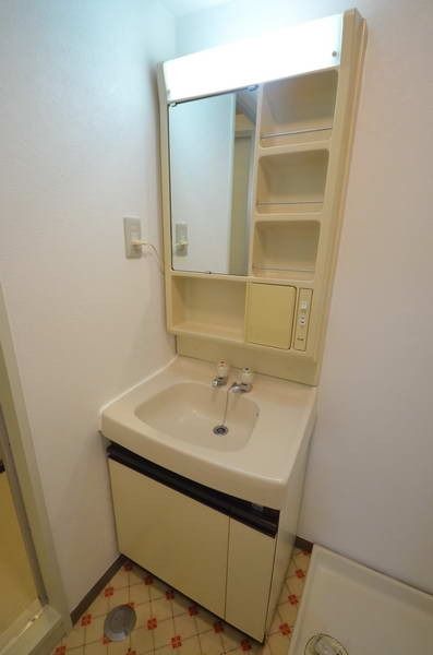 洗面設備　☆独立洗面台は人気です☆