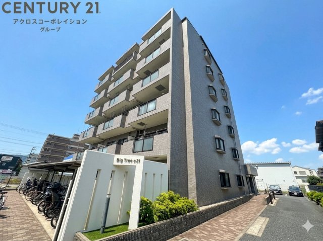 建物外観　オートロック付きです♪