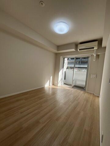 居室・リビング　■エアコン■24時間換気システム