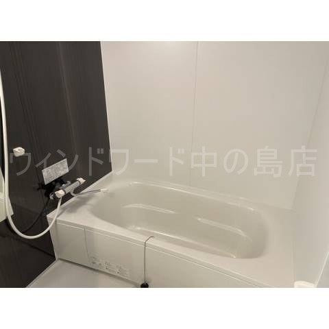 バス・シャワールーム　詳細は、ウィンドワード中の島までご相談下さい。