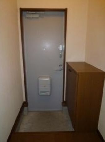 玄関　弊社は都内全域の物件をご紹介可能です！