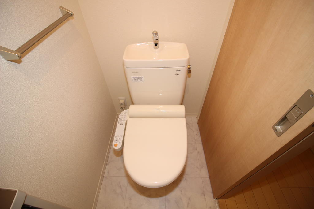 トイレ　トイレ：画像は同社類似物件の写真