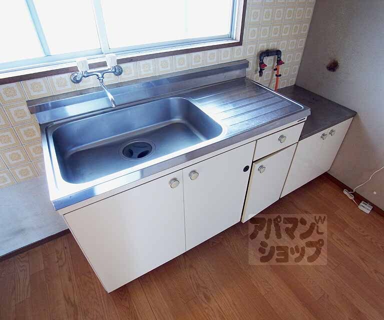 キッチン　調理スペースも十分に取れるキッチンです・