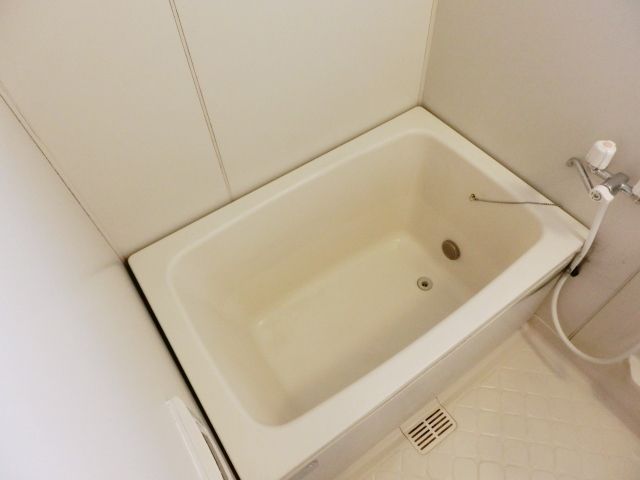 バス・シャワールーム　大きなお風呂で疲れもスッキリ