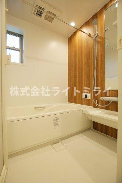 バス・シャワールーム　?
