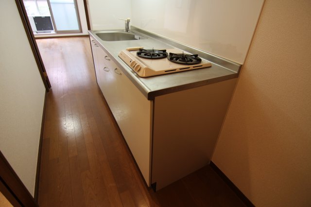キッチン　他のお部屋の参考写真となります。