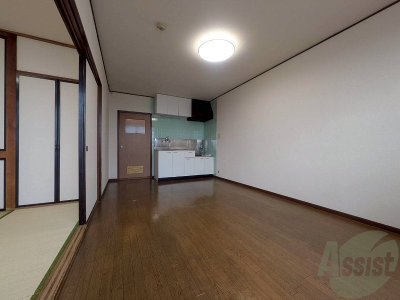 居室・リビング　広くてキレイなお部屋が広がっていて、充実した生活が送れそう。