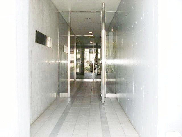 エントランス　部屋探しは株式会社　タウンハウジング　までお気軽にお問合せ…