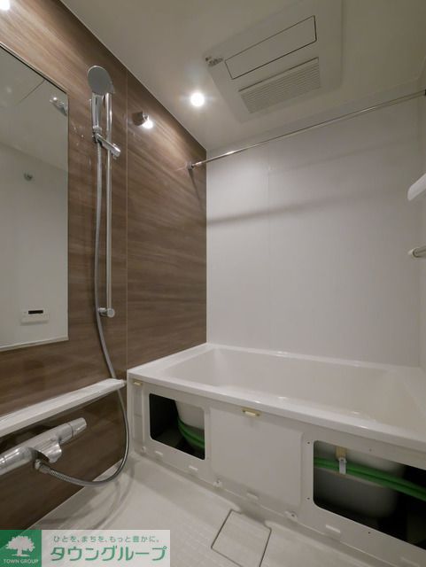 バス・シャワールーム　※写真は同タイプ住戸です。