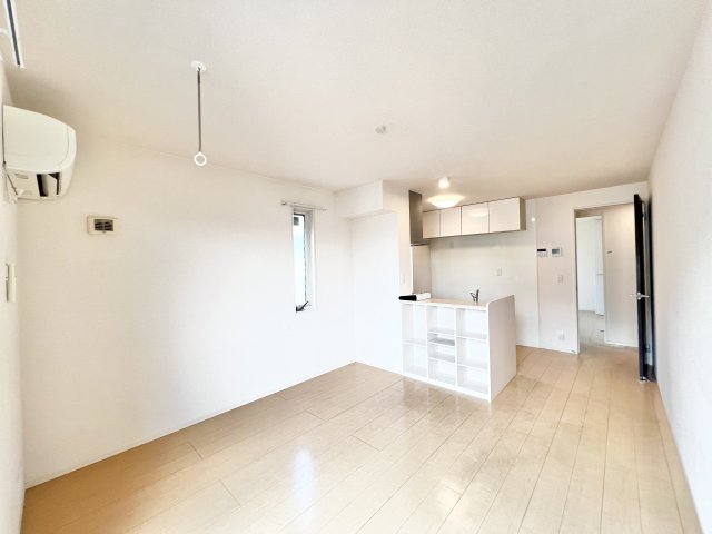 居室・リビング　※別部屋参考写真