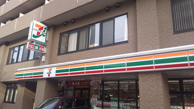 コンビニ　セブンイレブン札幌大通東3店（コンビニ）まで186m