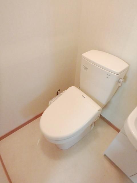 トイレ　★シャワートイレ付★
