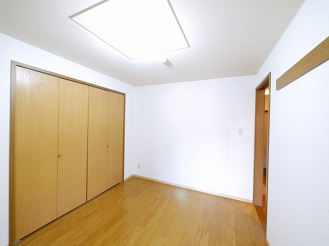 トイレ　落ち着いたトイレです
