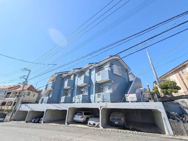 建物外観　空と同じ色です