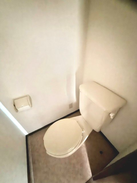 トイレ　ハウスクリーニング前