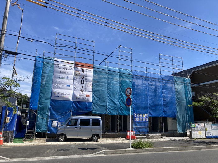 建物外観　建築中