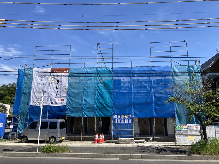 建物外観　建築中