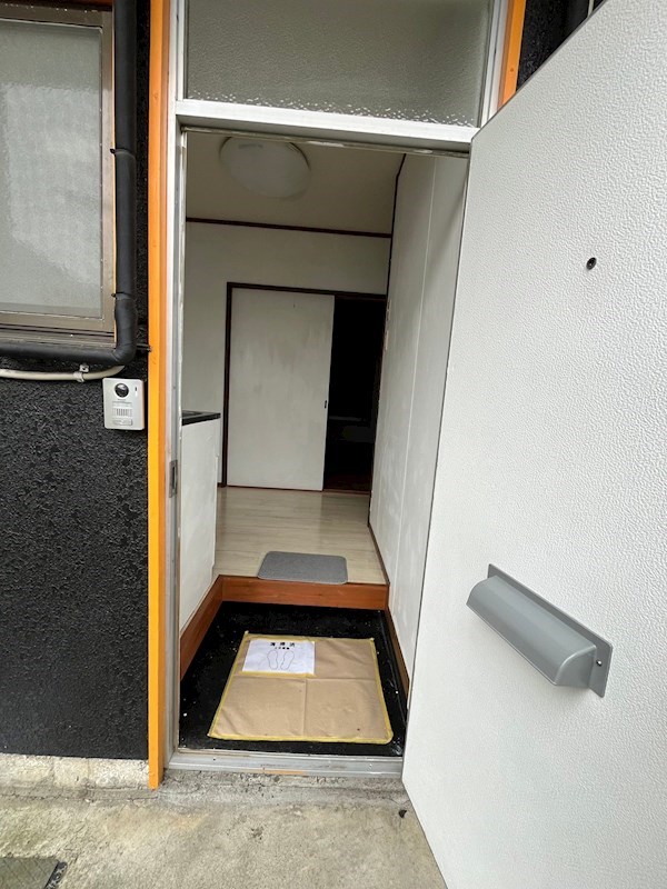 玄関　他室参照