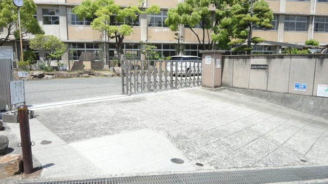 中学校　大門中学校（中学校）まで904m