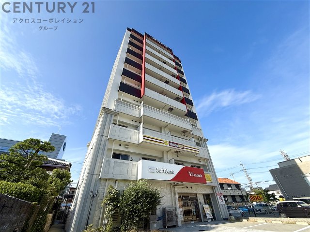 建物外観　オートロック完備で安心のセキュリティ♪