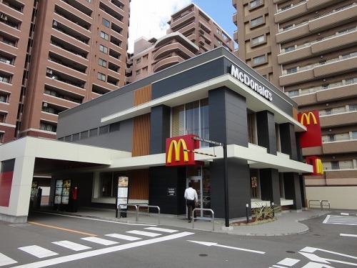 飲食店　マクドナルド（飲食店）まで480m