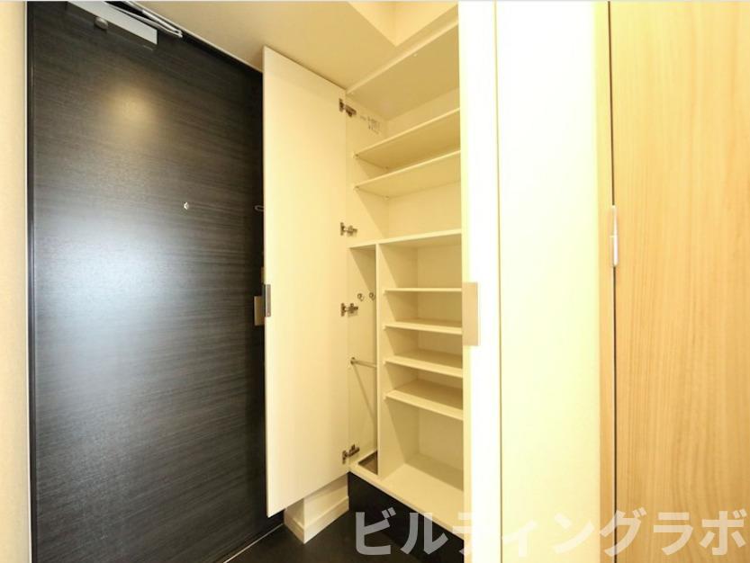 玄関　別号室参考画像です。
