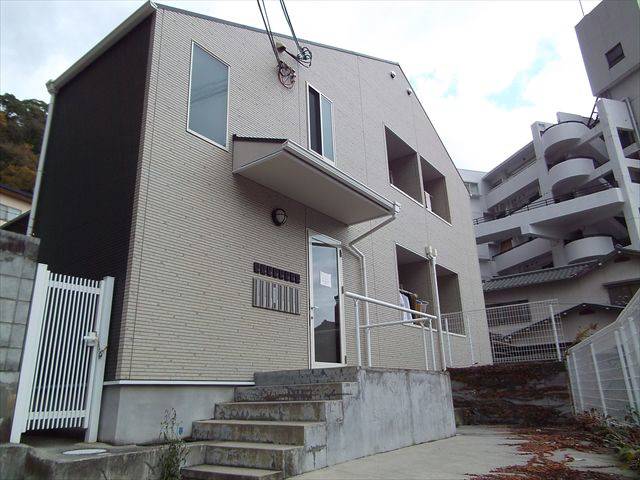 建物外観　グランシャリオ山本通II