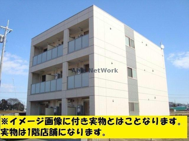 建物外観　建築中