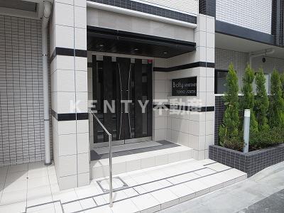 エントランス　ゆとりのあるエントランスです