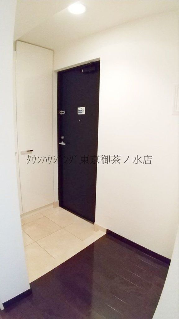 玄関　お問合せは(株)タウンハウジングレジデンス事業部【03-…