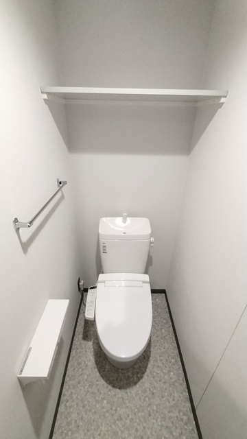 トイレ　★トイレは洗浄便座です★
