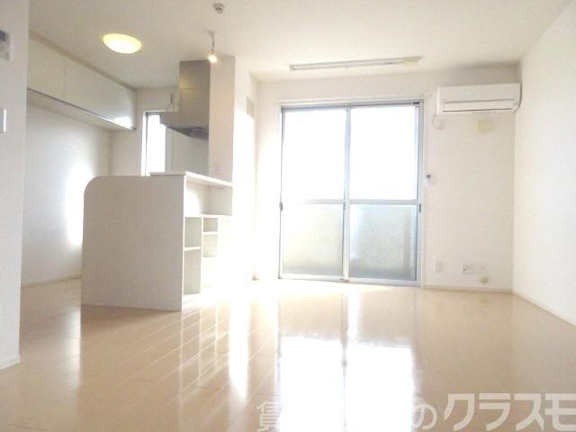 居室・リビング　カウンターキッチンです♪