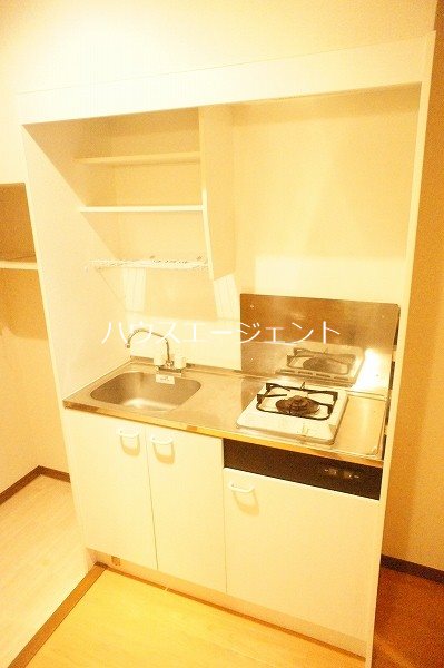 キッチン　1口ガスコンロ付キッチンです。※別部屋参考写真