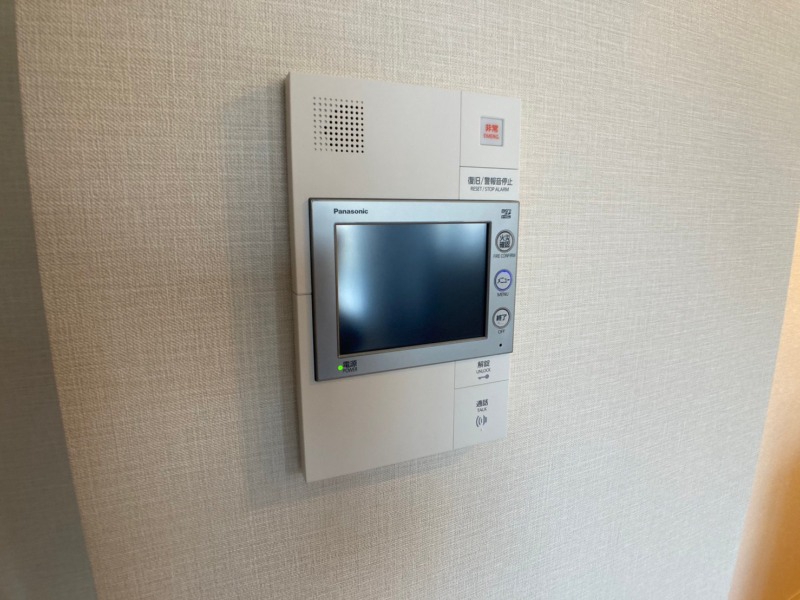 セキュリティ　ＴＶモニター付インターホンです。来客者の顔が見えるので安心！