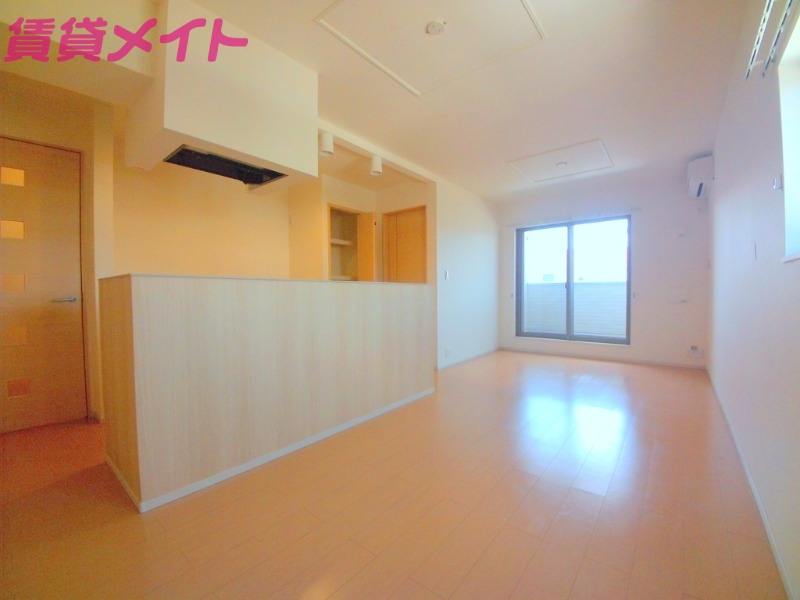 居室・リビング　同タイプの部屋写真です