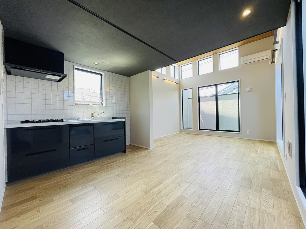 BT鎌倉小町の居間写真