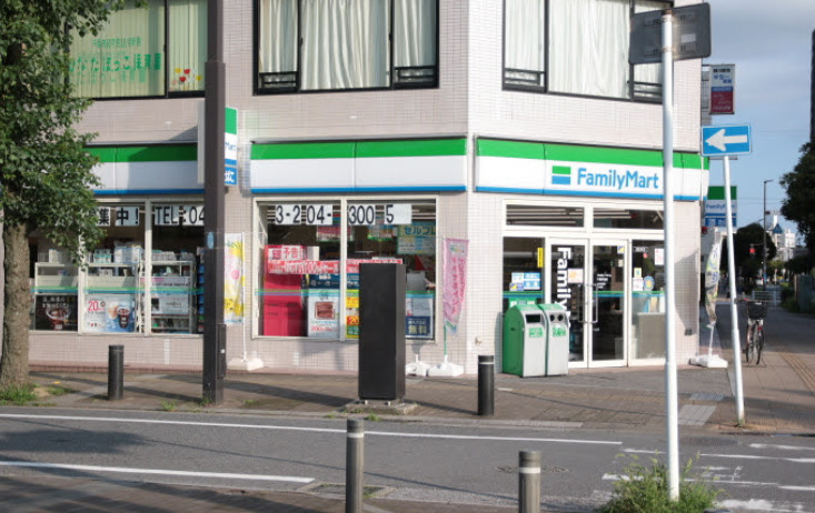 コンビニ　ファミリーマート 千葉新宿店（コンビニ）まで451m