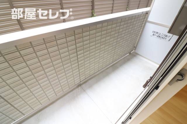 バルコニー　１０１号室参照