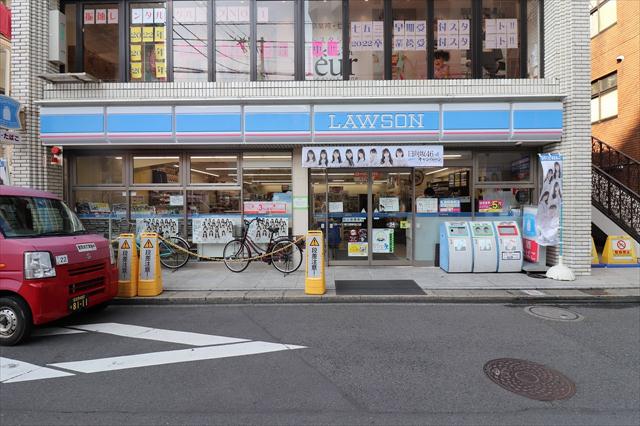 コンビニ　ローソン（コンビニ）まで181m