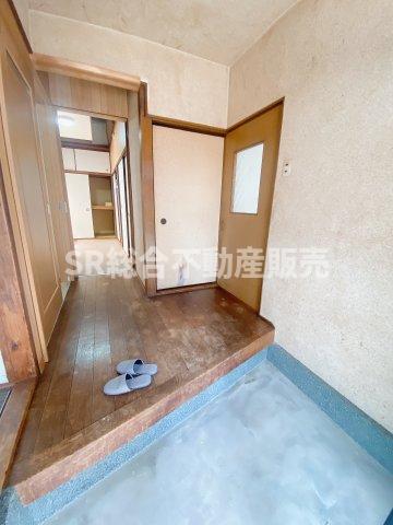 玄関　玄関広めで使いやすいです☆