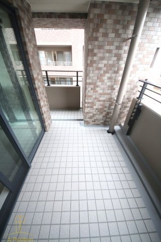 バルコニー　リーガル西長堀II