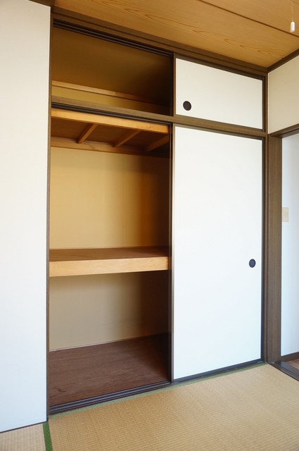 収納　天袋付☆押入タイプは奥行があるので、収納らくらくです♪