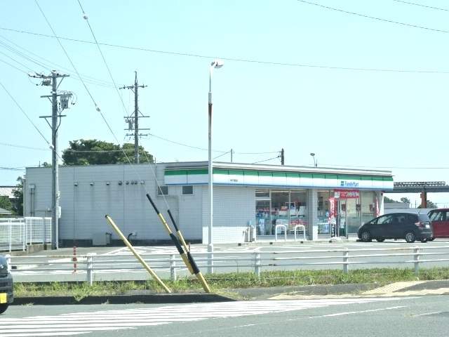 コンビニ　ファミリーマート（コンビニ）まで1914m