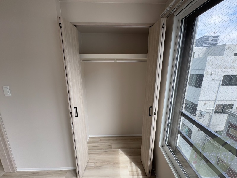 収納　収納もバッチリあるのでお部屋が片付きますよ！