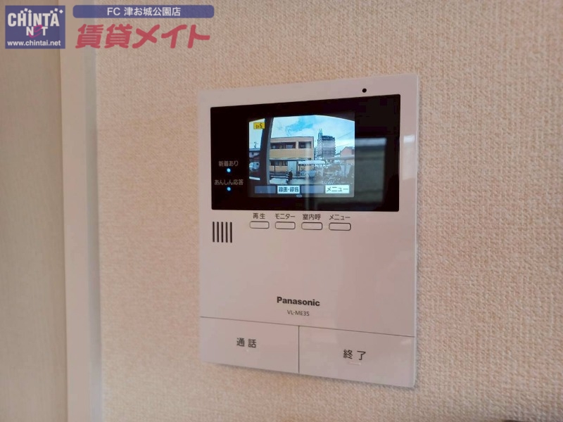 セキュリティ　同建物別部屋写真です